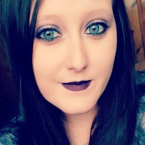 Meet your Posher, Maegan